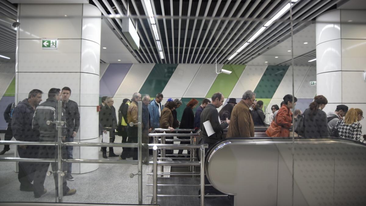 GALERIE FOTO - Ultimele două staţii care lipseau pentru finalizarea Magistralei 4, Laminorului şi Străuleşti, date în circulaţie.Cum arată