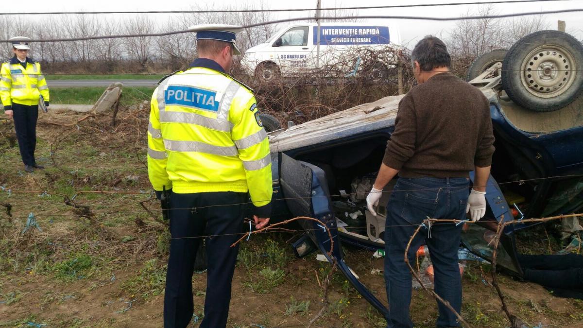 Vrancea: Călugăr decedat după ce s-a răsturnat cu maşina pe un câmp