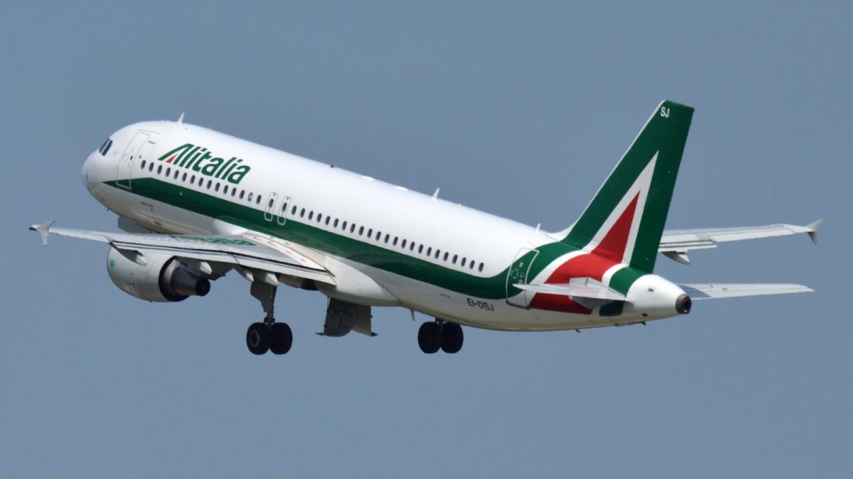 Greva la ALITALIA, 60 la suta din ZBORURI ANULATE