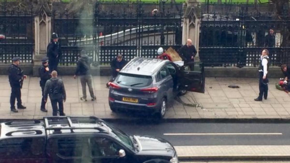 Românca rănită în atacul de la Londra a MURIT