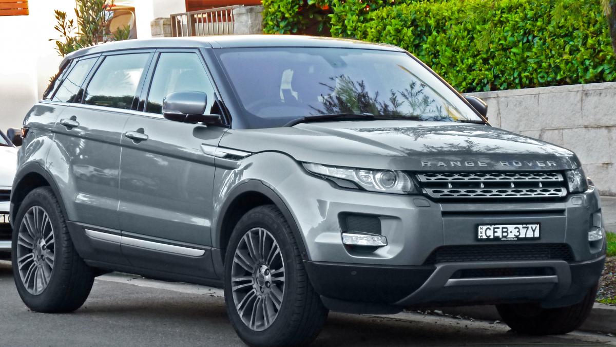Land Rover va rechema în service modele Discovery Sport şi Range Rover Evoque