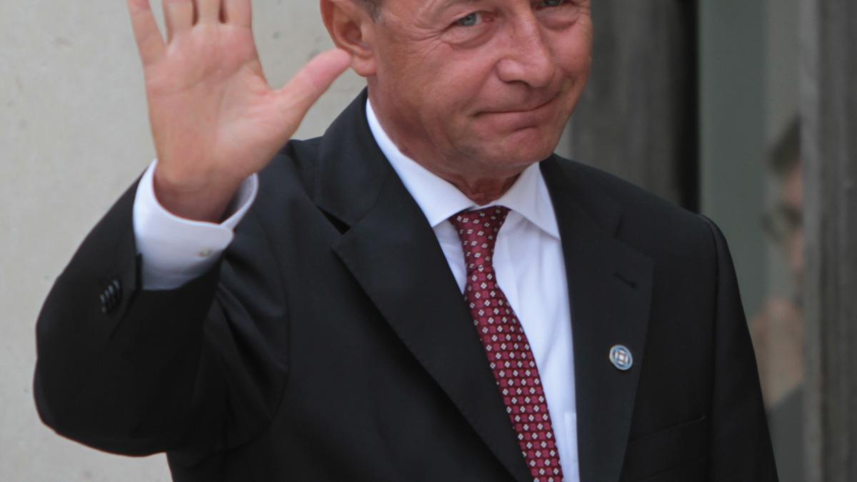 Limbaj de fost preşedinte. Băsescu, despre Coldea şi Kovesi: "Dacă mă implicau, le umpleam botul de sânge pe loc!”