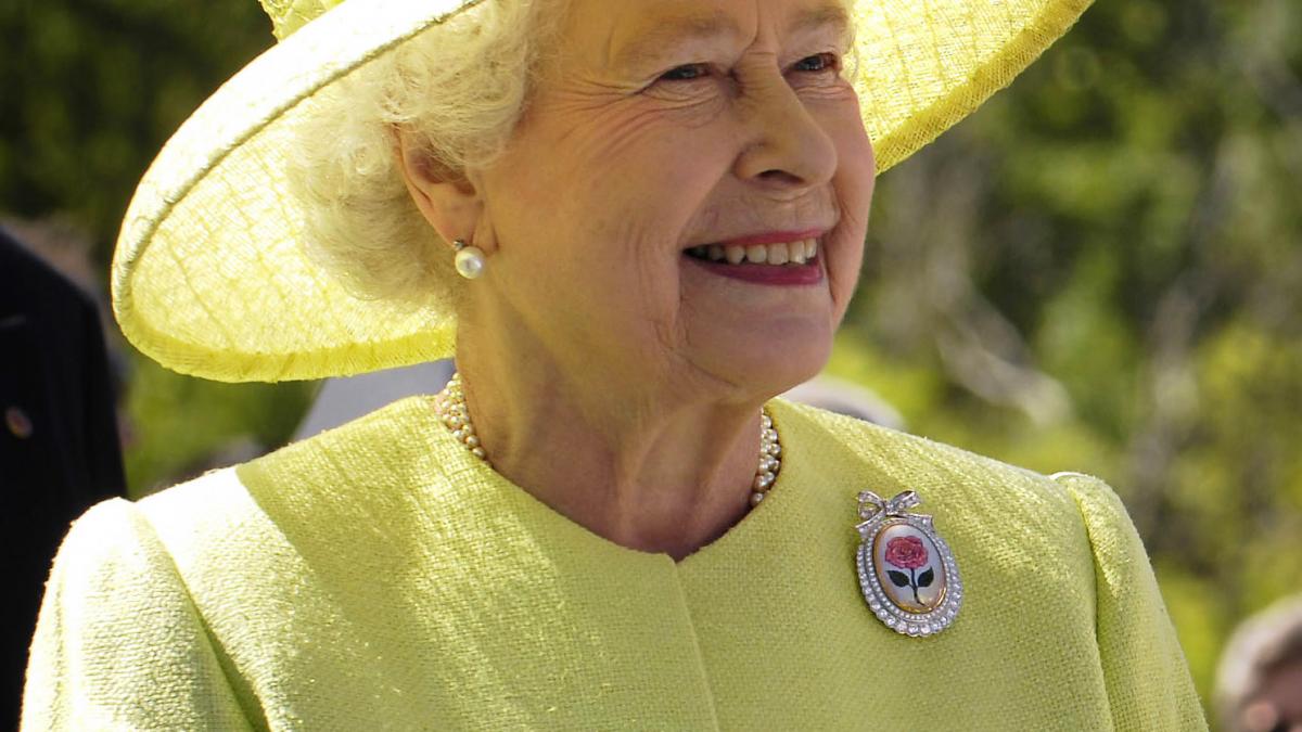 la 91 de ani regina elisabeta a ii a afiseaza o vitalitate impresionanta