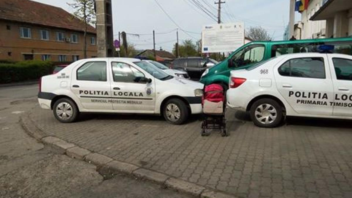 Poliţiştii locali care au parcat maşinile pe trotuar, AMENDAŢI