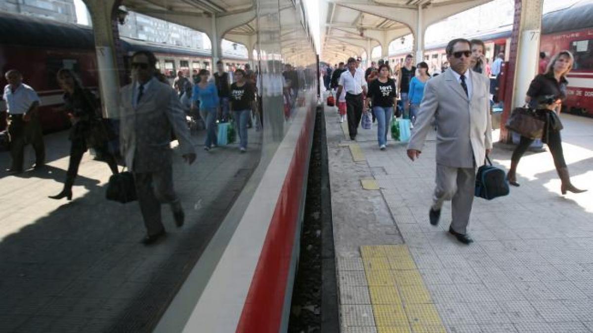  Trenurile pleacă din Gara de Nord cu întârzieri