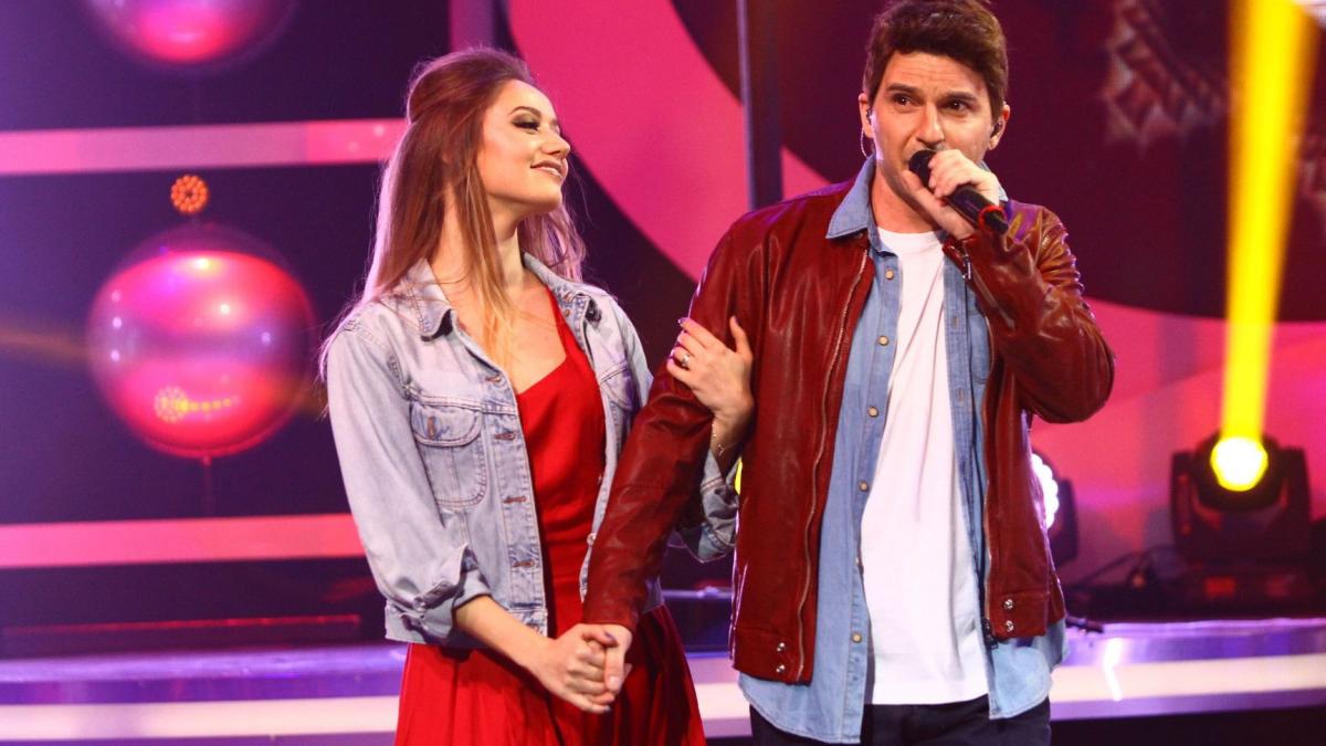 Alex Vasilache cântă și vorbește fluent în limba greacă