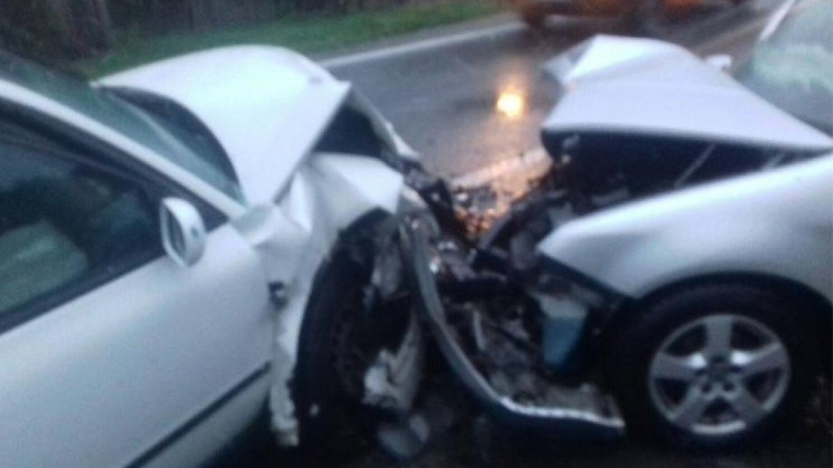 Vâlcea: Trafic rutier blocat pe Valea Oltului, la Călimăneşti, din cauza unui accident rutier