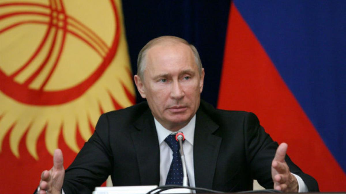 PUTIN PESTE TOT ! Presedintele Rusiei i-a premiat pe câștigătorii cursei de F1 de la Soci