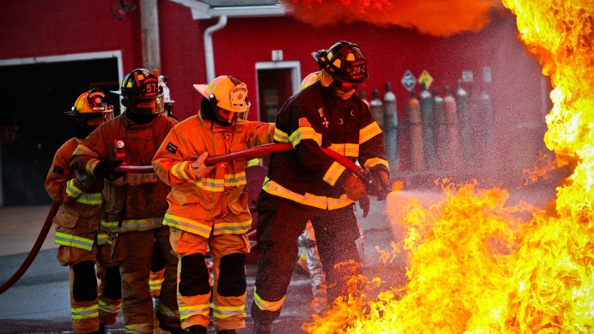 Incendiu la cea mai mare moschee șiită din Suedia