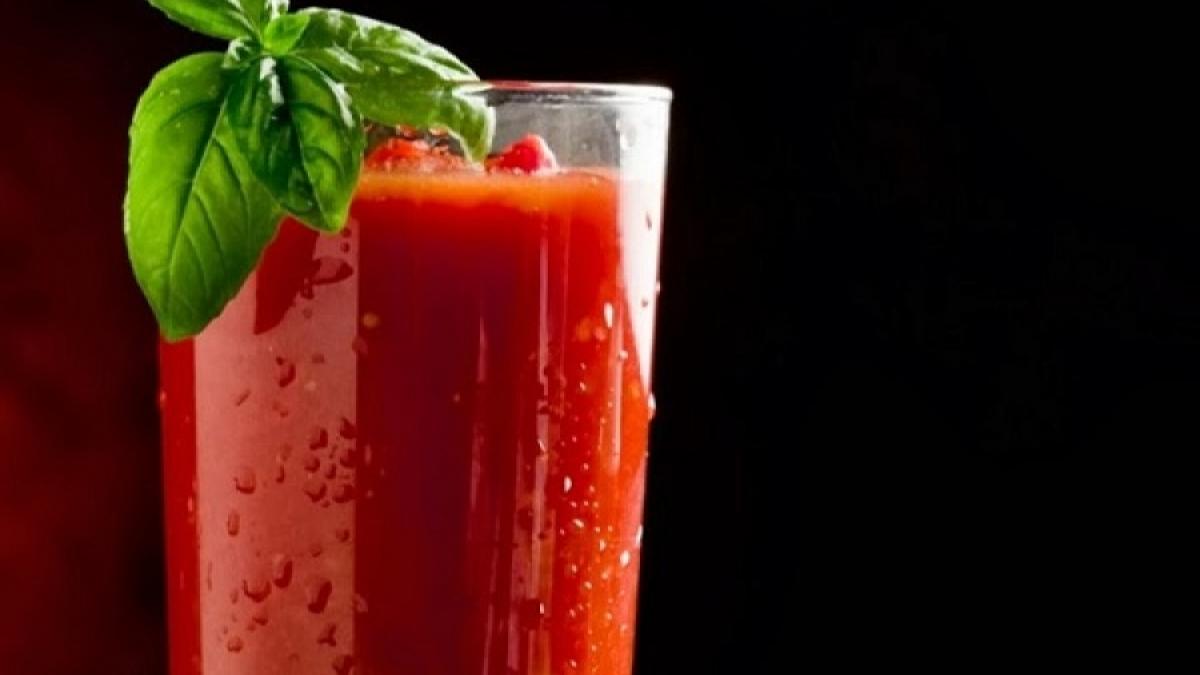 Incredibil cocktailul Bloody Mary te vindecă de mahmureală. Află și tu