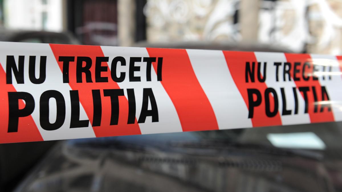 Un taximetrist a fost găsit decedat în mașina de serviciu