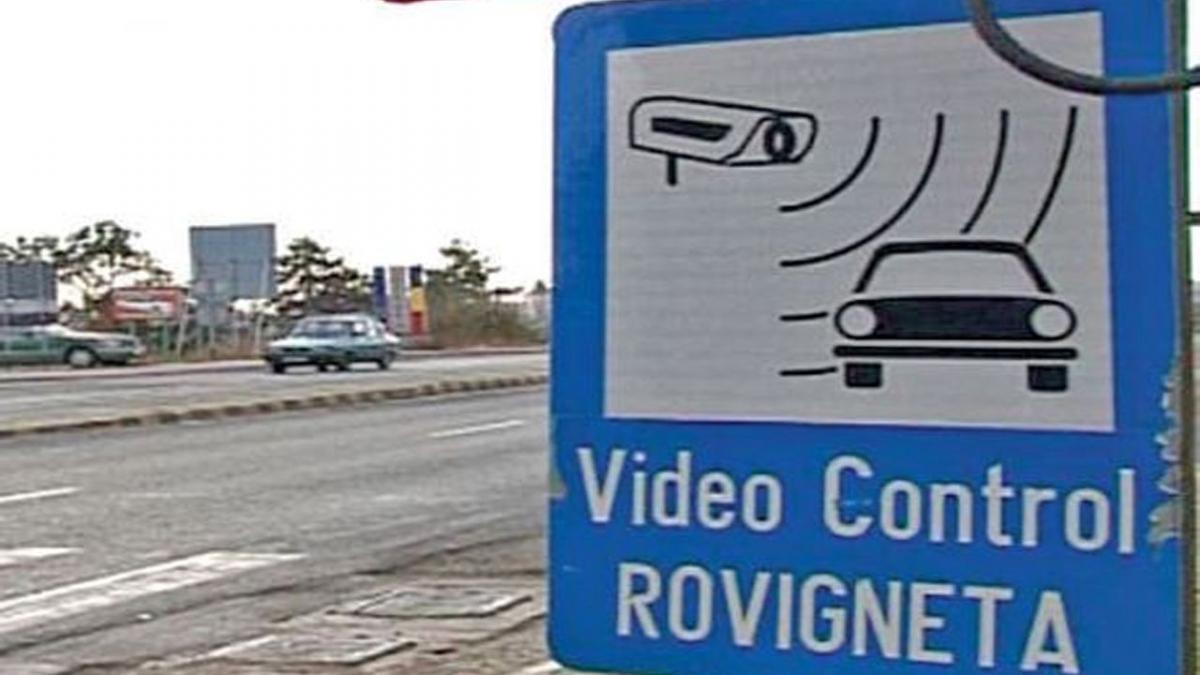 video a facut accident pentru ca nu avea rovinieta