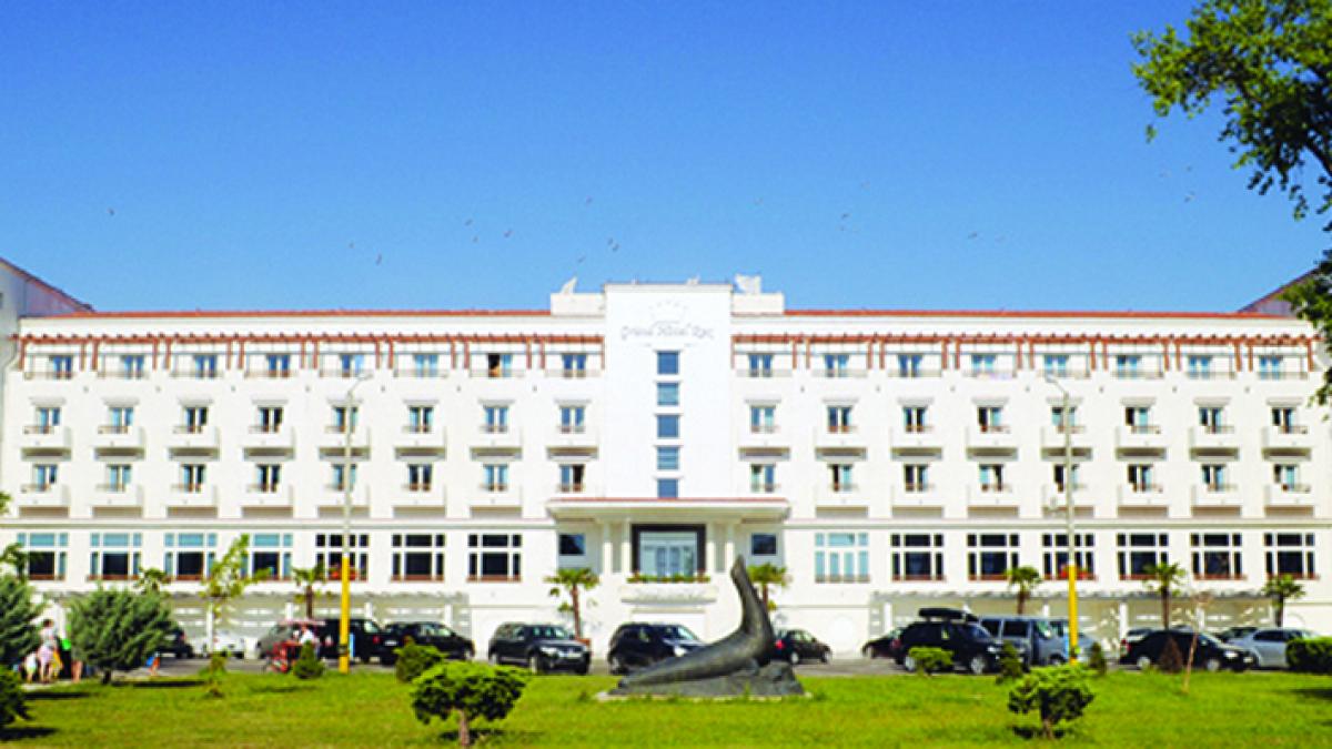 S-a dat startul la distracție. Cu ce își așteaptă litoralul turiștii