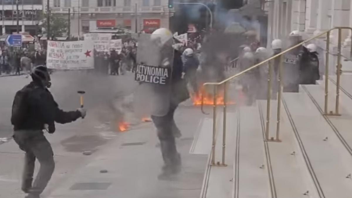 grecia proteste violente la atena