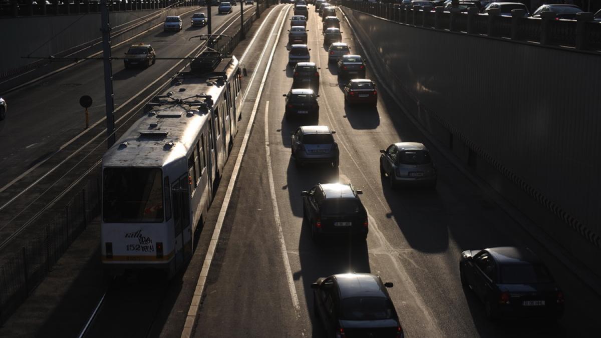 Trafic restricţionat în Capitală sâmbătă şi duminică pentru evenimente sportive şi culturale