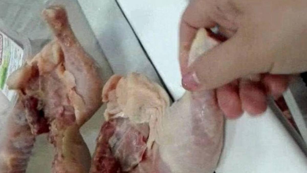 Constanţa: Protecţia Consumatorilor a închis un magazin alimentar care vindea produse depreciate