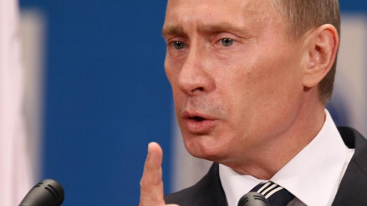  Putin începe săptămana la Paris