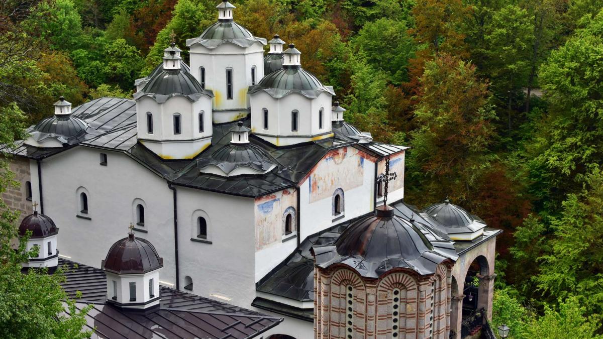 Scandal SEXUAL la o mânăstire din Cluj. Un CĂLUGĂR este acuzat că a lăsat ÎNSĂRCINATĂ o enoriașă