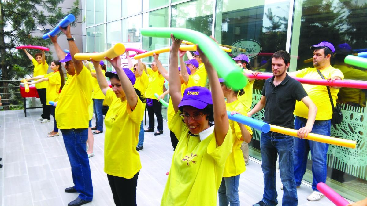 10.000 de români suferă de “boala cu o mie de feţe”