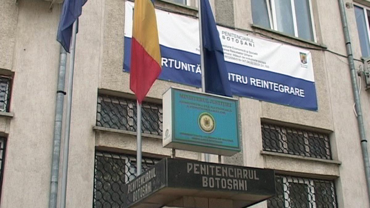 Doi foști deținuți își păzesc foștii colegi de celulă în penitenciarul Botoșani