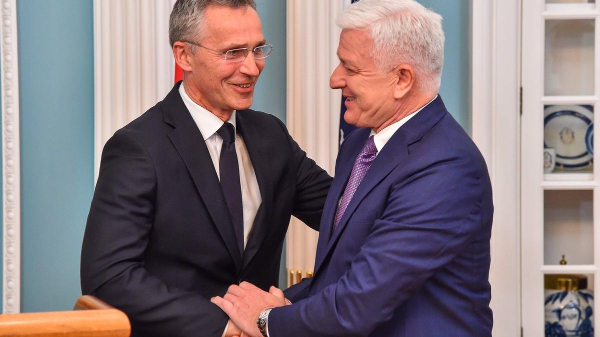 Muntenegru a devenit oficial cel de-al 29-lea stat membru al NATO