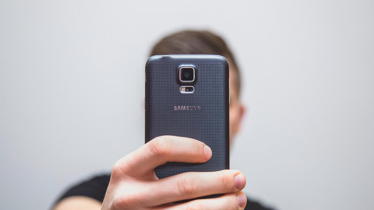 Moda selfie-urilor face noi victime