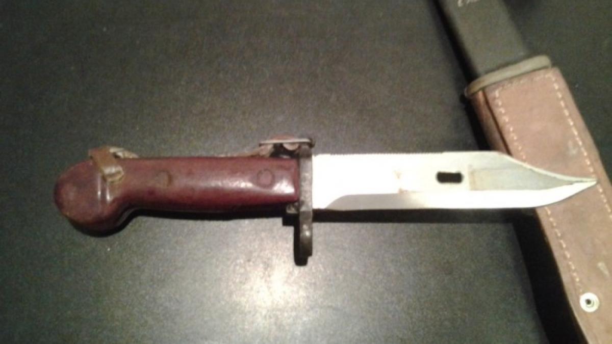 Un bărbat de 34 de ani a încercat să intre cu un cuţit tip baionetă în sediul Tribunalului Dolj