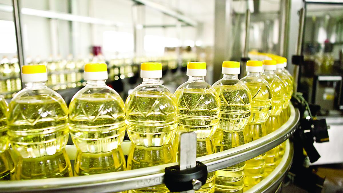 Uleiul românesc încinge profiturile companiilor transnaţionale