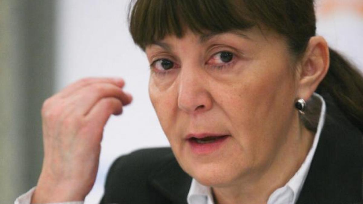 Macovei: "Dragnea nu-şi asumă nicio responsabilitate pentru eşecul Guvernului, obiectivul e să scape de justiţie"
