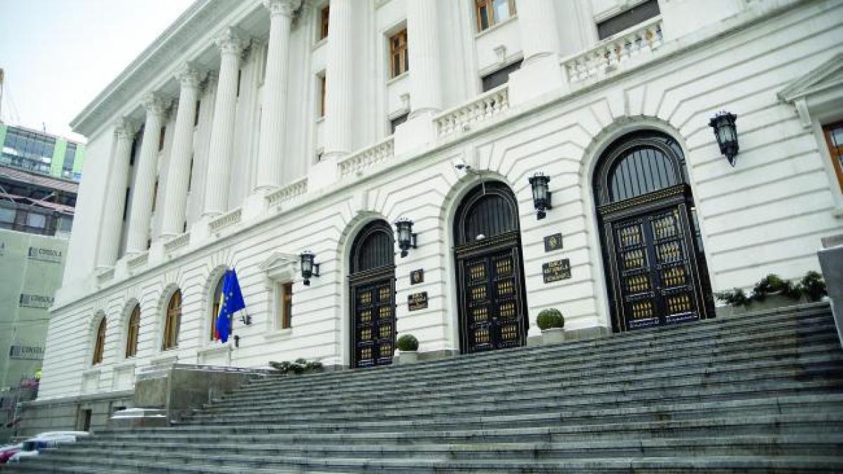 BNR lansează un set de monede dedicate împlinirii a 10 ani de la aderarea României la Uniunea Europeană