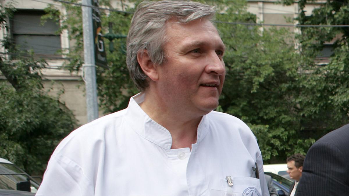Dr. Mircea Beuran: Pacienții bolnavi de cancer se prezintă târziu la doctor