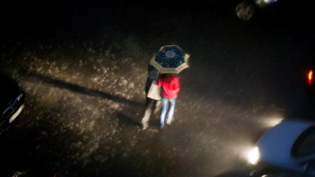 Cod portocaliu de vijelii în judeţele Iaşi, Neamţ, Bacău şi Suceava, luni seară