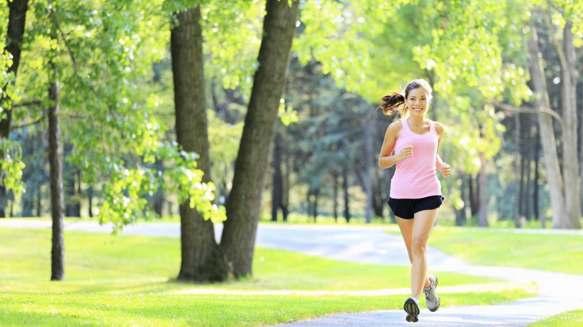 Cele mai simple exerciții care te ajută să slăbești. Pentru cei cărora nu le place să alerge