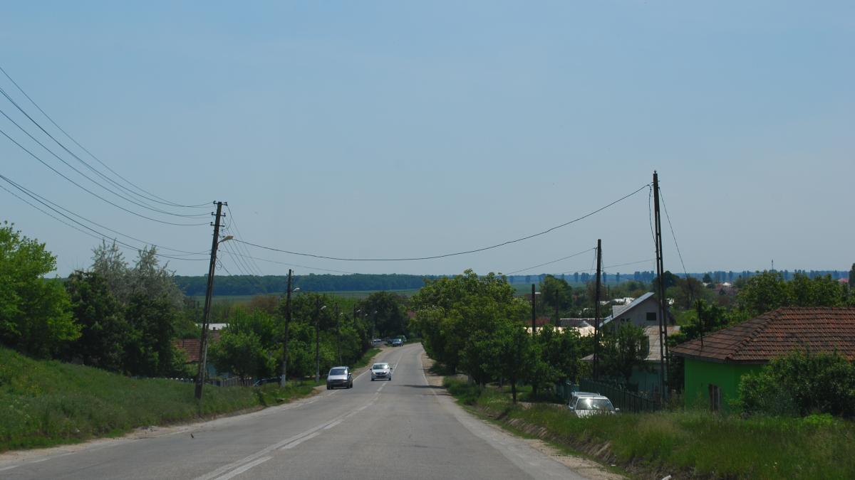 VÂLCEA: Accident grav pe DN64