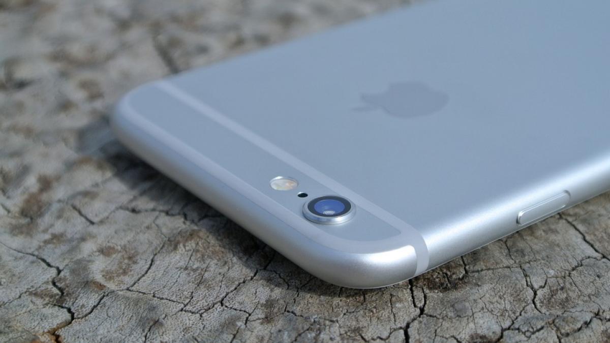 Apple renunţă la senzorul pentru amprentă, potrivit unui raport