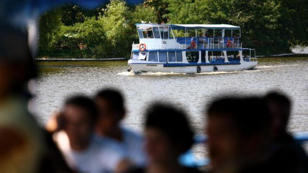 Un pod metalic ar putea fi amplasat pentru traversarea Lacului Herăstrău, după obţinerea avizului de la Ministerul Transporturilor