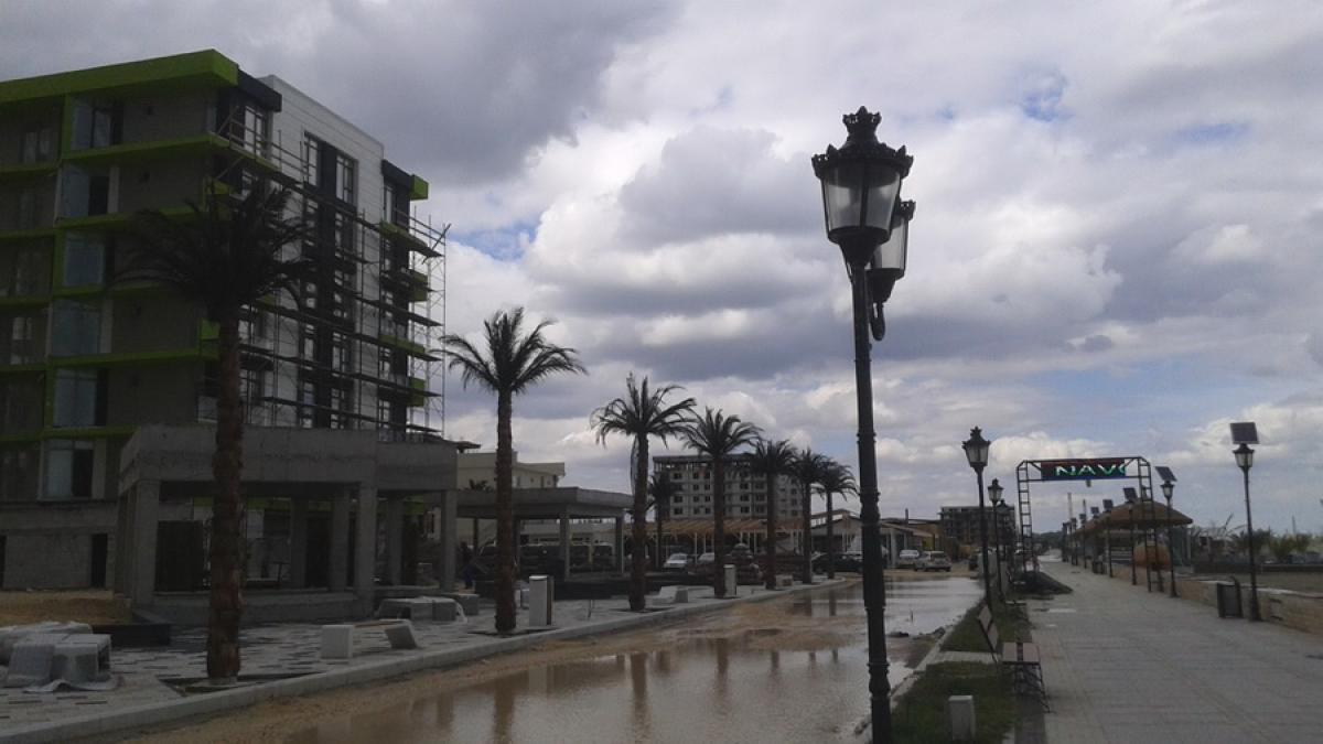 Pe litoral, economia duduie: explozie  de construcţii între Mamaia şi Năvodari