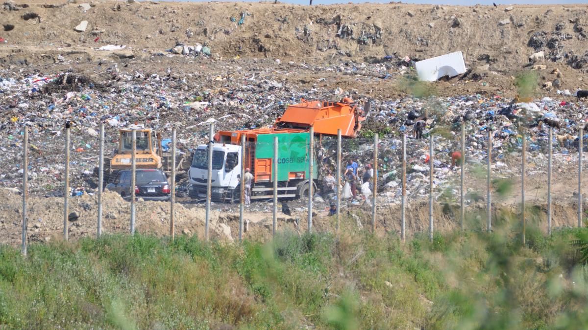 Scrisoare deschisa adresata functionarilor publici care vor sa elibereze o noua autorizatie de mediu pentru bomba ecologica de la Glina