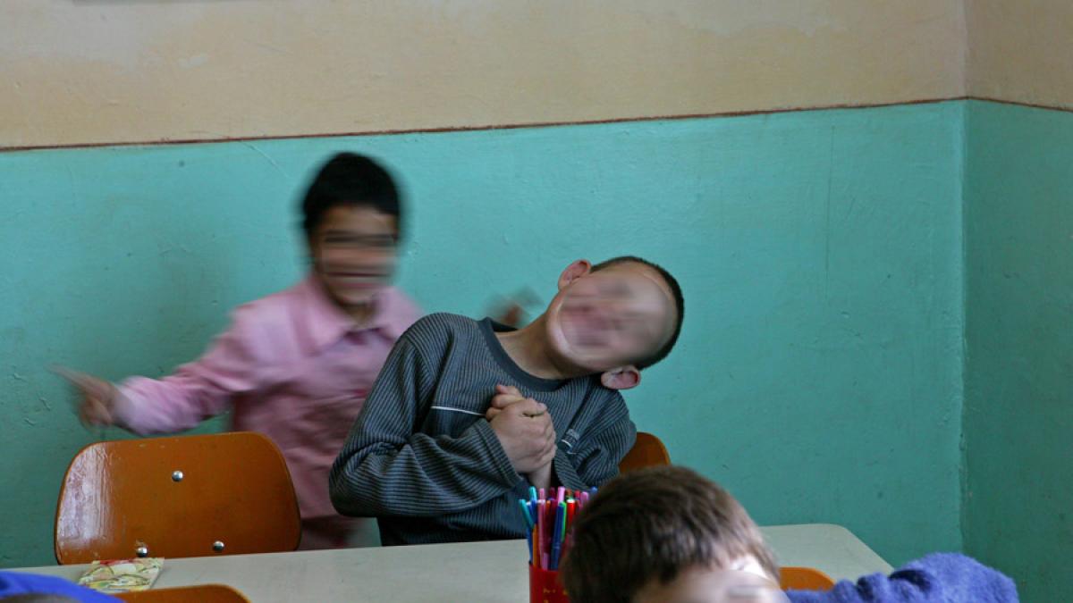 Primăria Capitalei va acorda un stimulent de 1.000 de lei lunar copiilor cu handicap