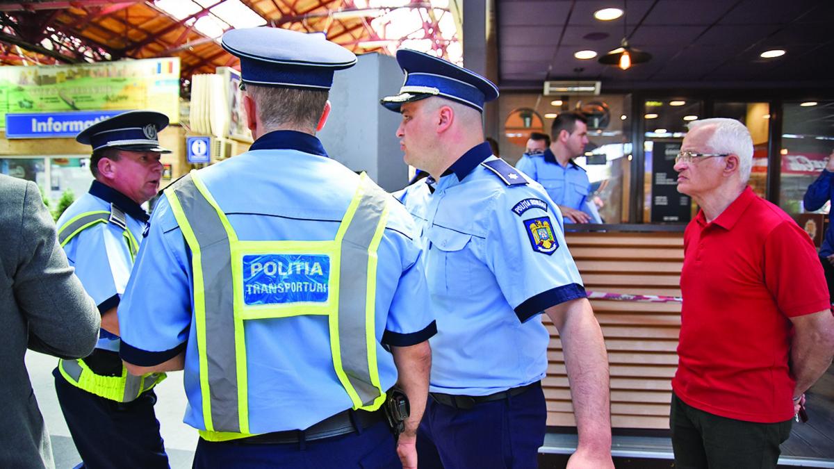 Soluție pentru criza de polițiști: școala rapidă, de șase luni