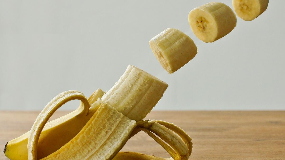 De ce nu este bine sa consumam o banana pe stomacul gol