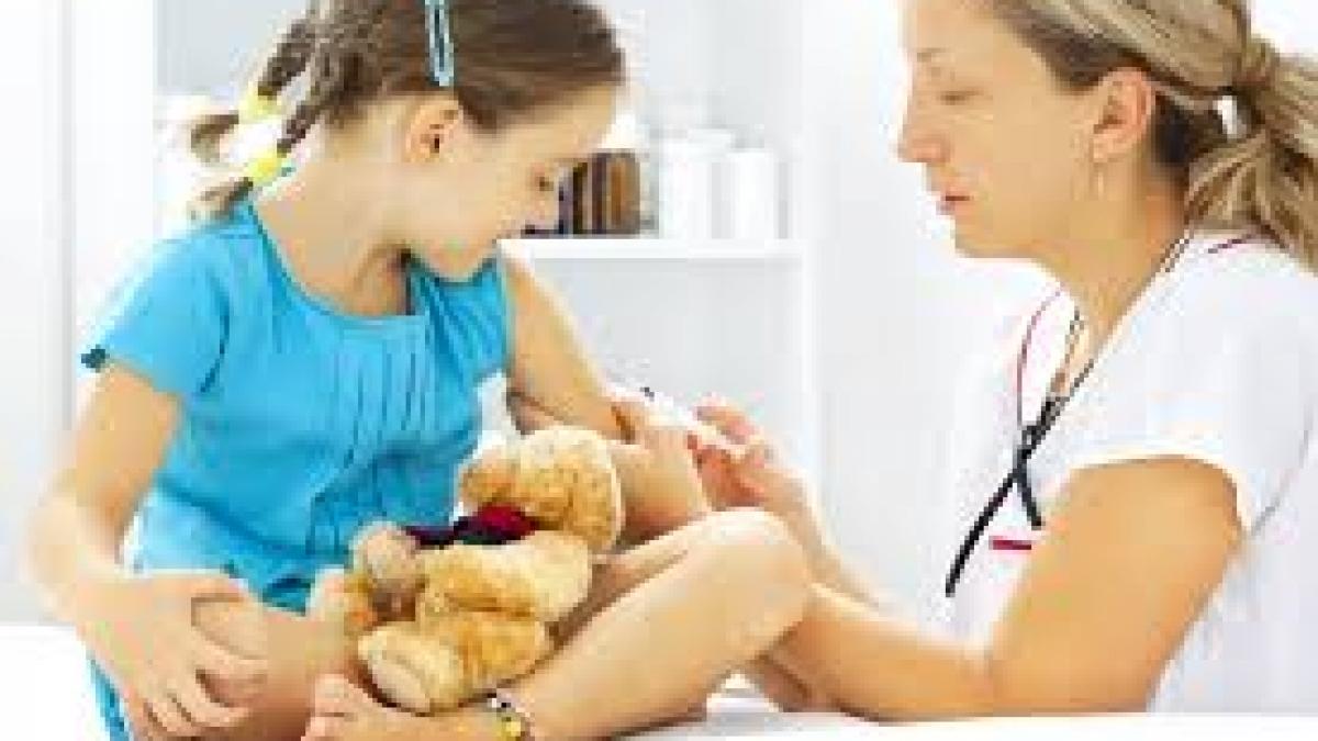 Legea vaccinării ar putea intra în vigoare de la 1 ianuarie, dar nu sunt medici suficienţi care să o aplice, în ţară