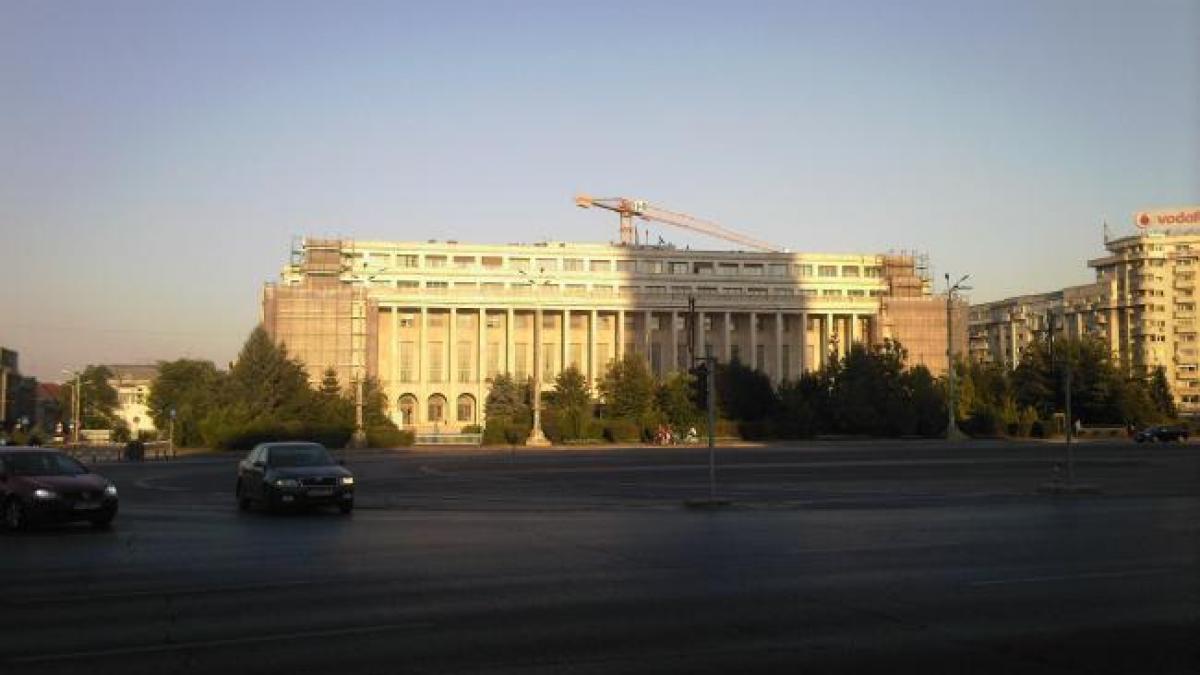 După directorul TAROM, un alt director a fost DEMIS. A fost in functie doar 10 zile