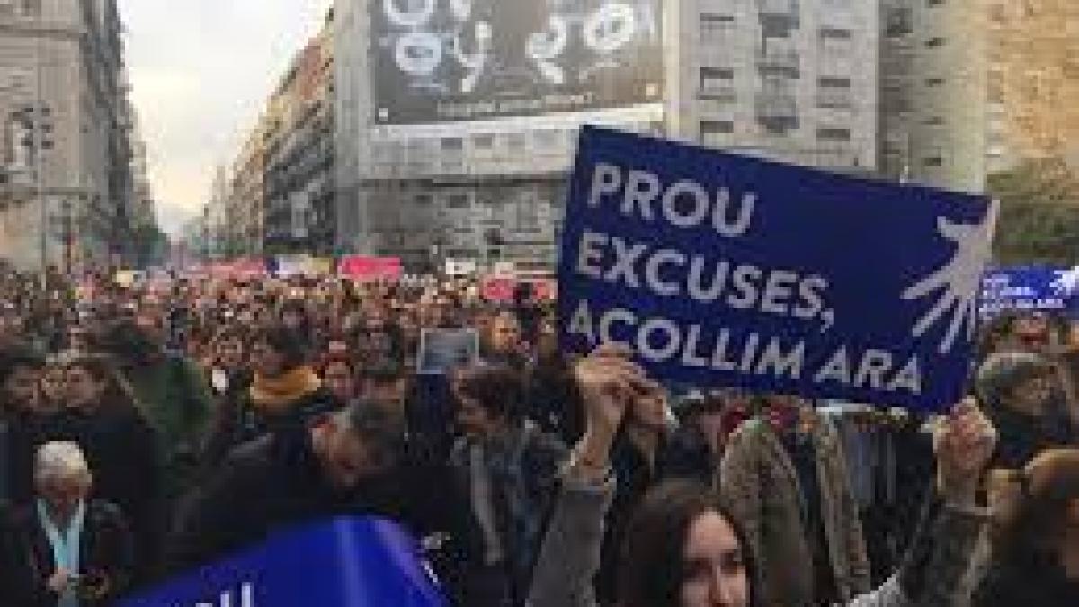 Spania: Amplă manifestare la Barcelona împotriva terorismului cu participarea regelui spaniol Felipe al VI-lea