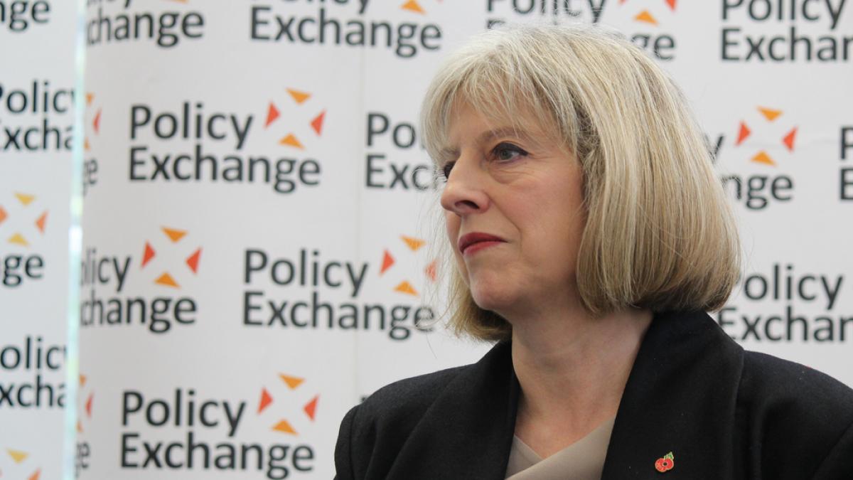 Theresa May îndeamnă China să pună presiune pe Coreea de Nord