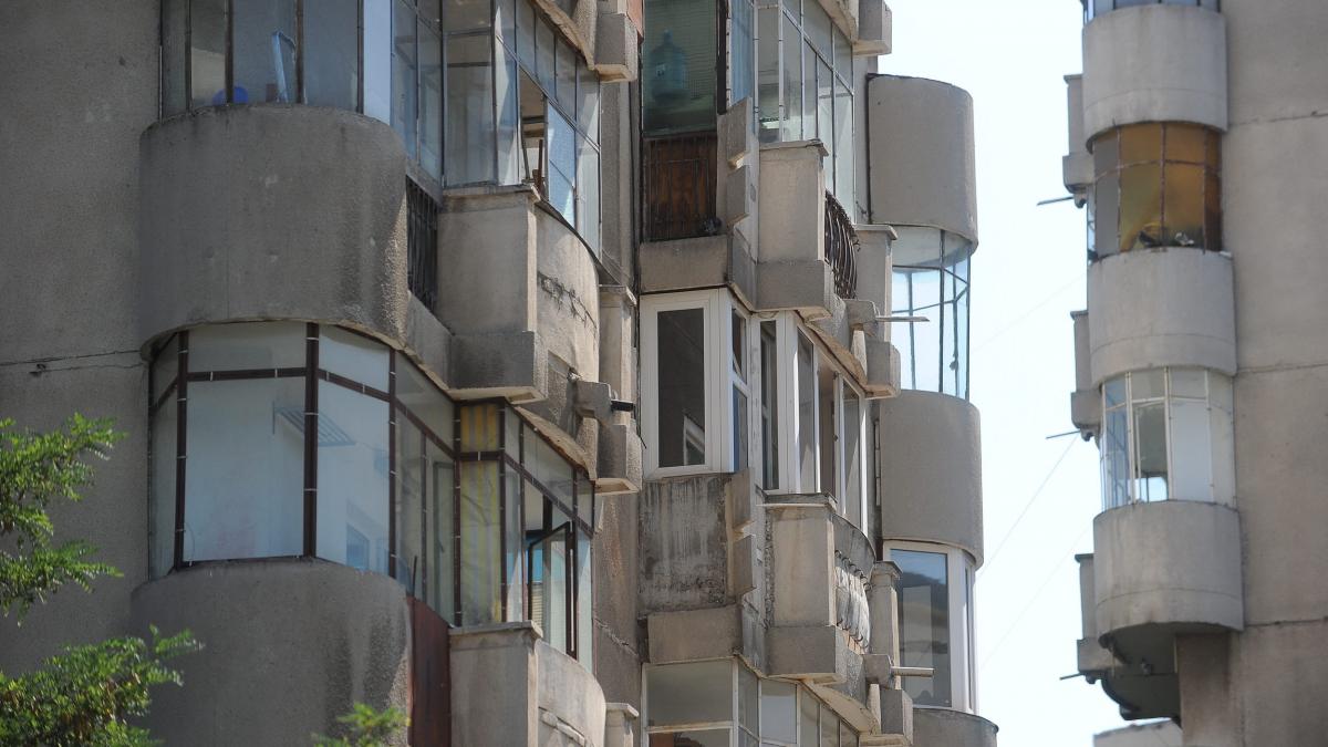 S-au scumpit apartamentele în marile oraşe