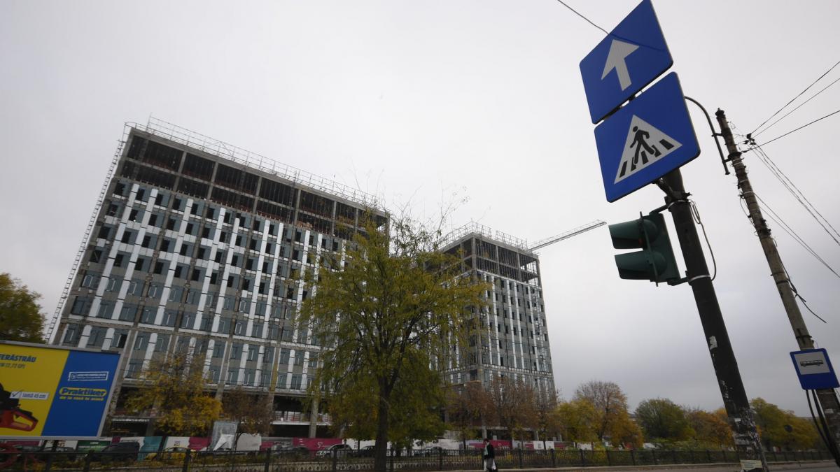 Primul cuscru al țării și cele 34 de milioane aspirate de la IKEA