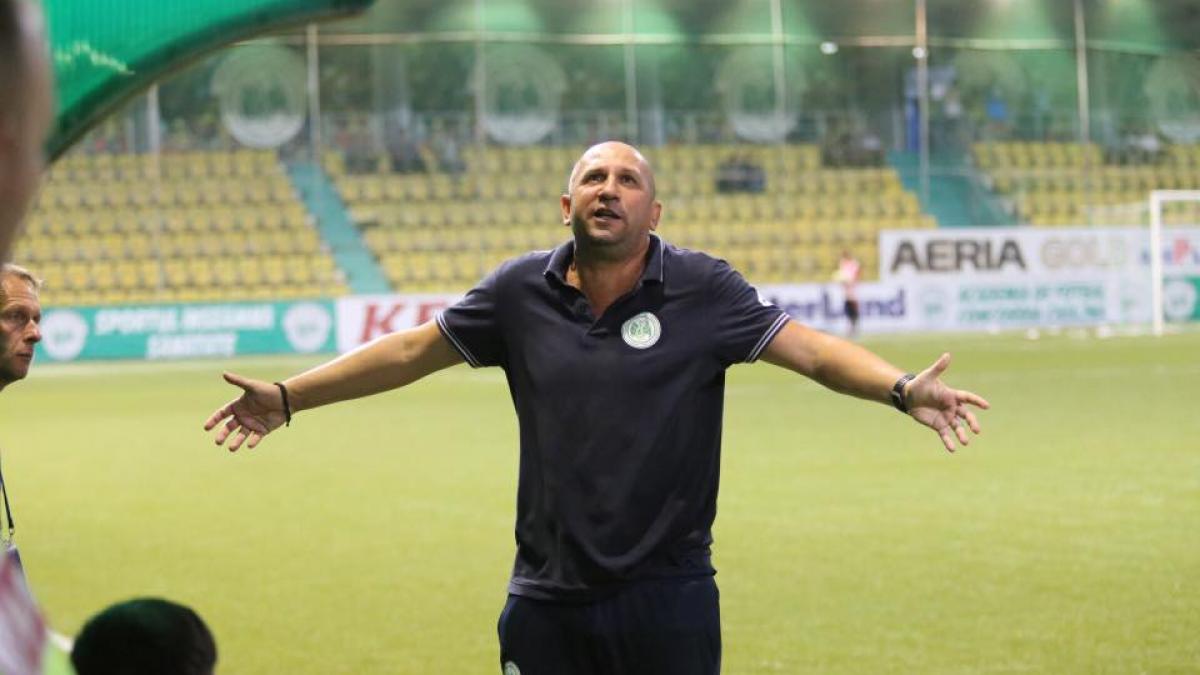 Antrenorul Vasile Miriuţă a semnat un contract valabil până în 2019 cu FC Dinamo