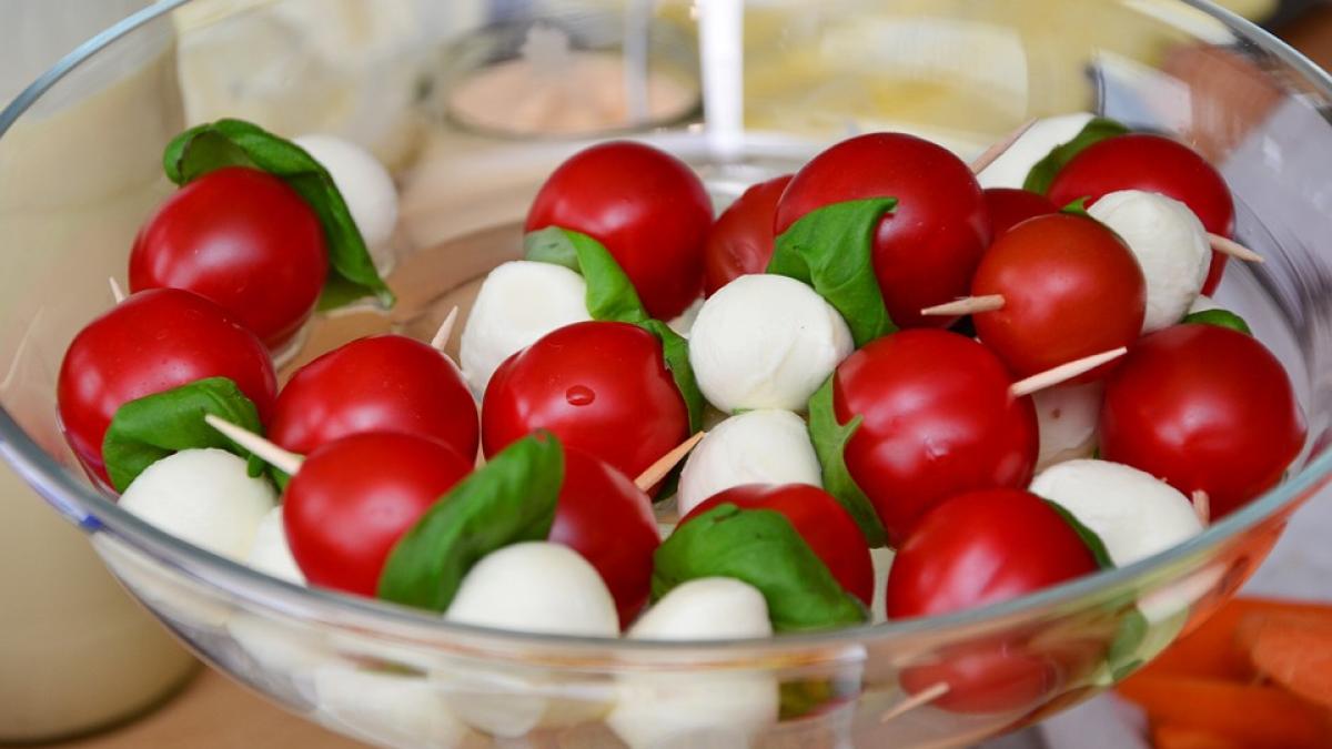 Alimentele care te ajută să mănânci mai puțin. LISTĂ