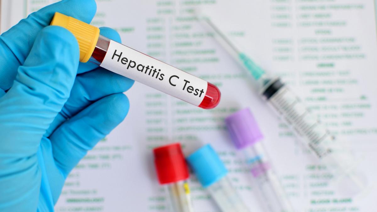 Problemele românilor cu hepatite, dezbătute în PE
